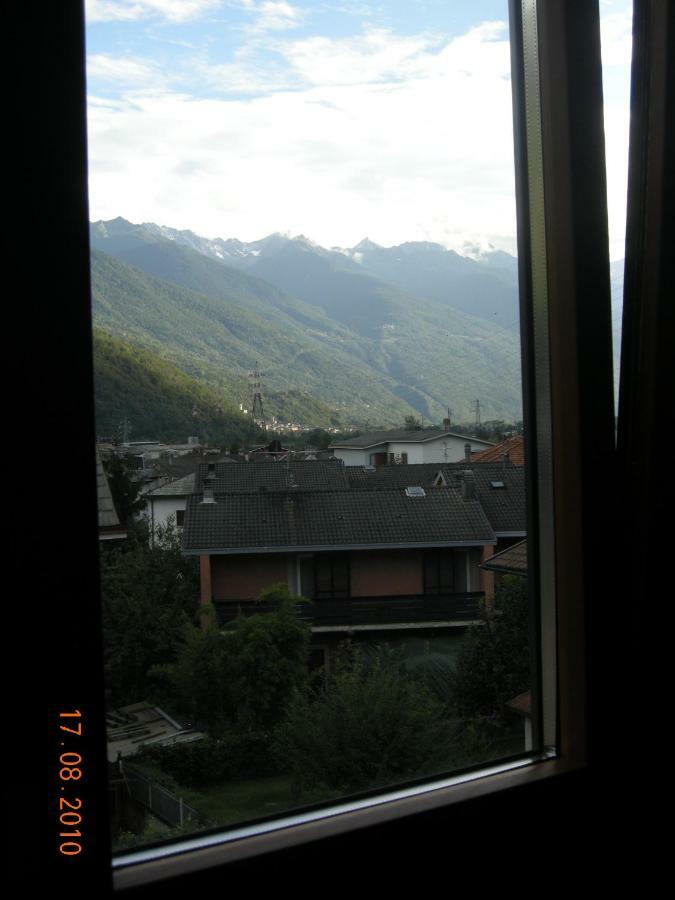 Atirano Villa Exteriör bild